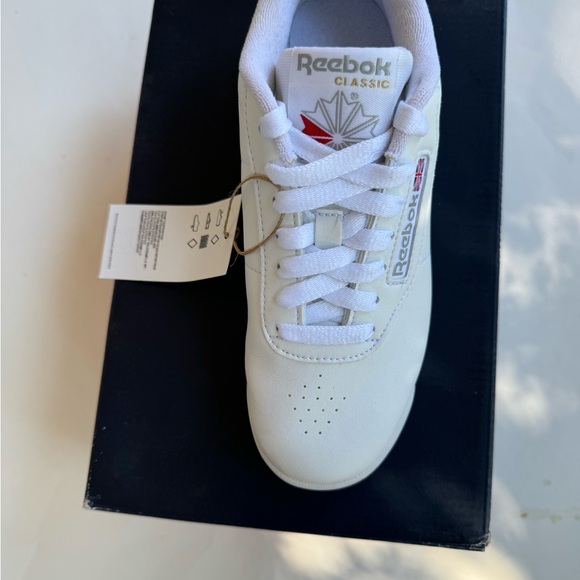 kids shoes gentle used and some new. size 5 and 5 1/2 - Picture 10 of 12